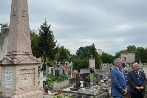 20200725 Koszorúzás Dugonics András sírjánál